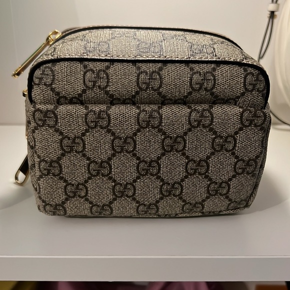 Gucci Multi-function bag with Interlocking G - Picture 10 of 14